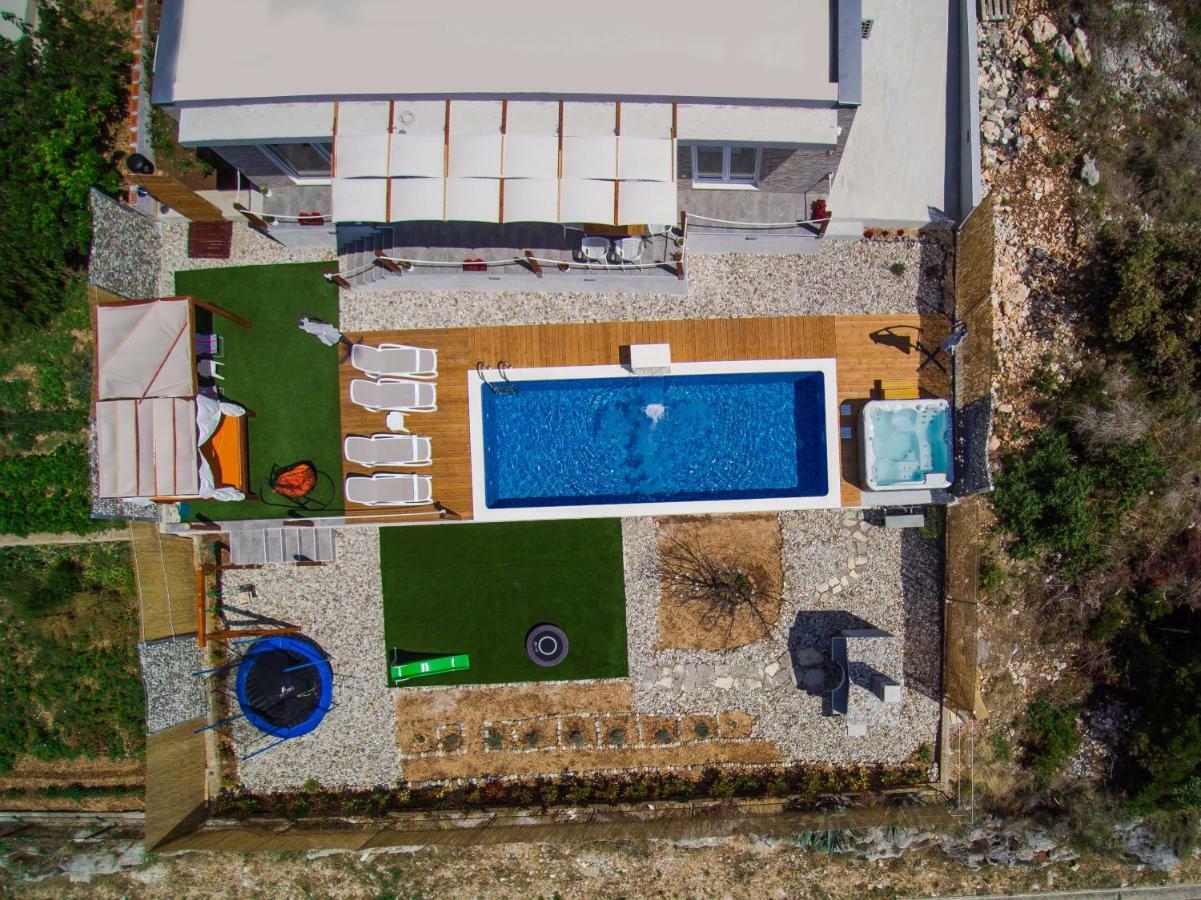 Villa Hedonist Seget Vranjica Exterior photo